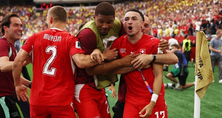 Suiza eliminó a Colombia en los penales y enfrentará a Argentina en cuartos de final del Mundial Suiza eliminó a Colombia en los penales y enfrentará a Argentina en cuartos de final del Mundial
