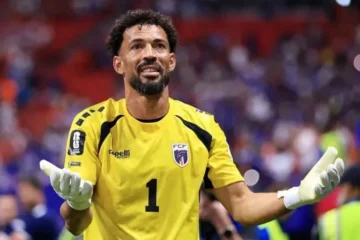 Tras su histórica participación en el Mundial, Vozinha atajará en Colo Colo de Chile Tras su histórica participación en el Mundial, Vozinha atajará en Colo Colo de Chile