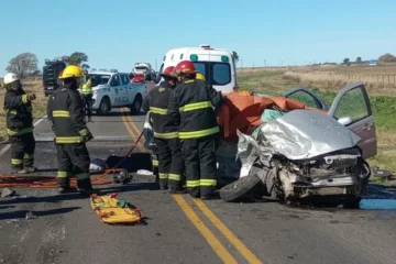 Trágico choque frontal en La Pampa: un muerto y tres heridos Trágico choque frontal en La Pampa: un muerto y tres heridos