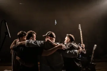 Zoom, una noche para volver a vibrar con el rock nacional de Soda Stereo en Rivera Zoom, una noche para volver a vibrar con el rock nacional de Soda Stereo en Rivera