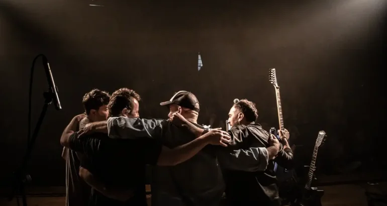 Zoom, una noche para volver a vibrar con el rock nacional de Soda Stereo en Rivera Zoom, una noche para volver a vibrar con el rock nacional de Soda Stereo en Rivera