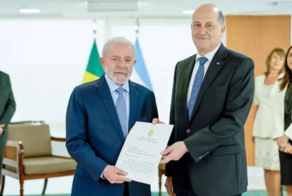 Brasil pidió la salida del embajador argentino del vecino país y profundiza la crisis diplomática con Milei Brasil pidió la salida del embajador argentino del vecino país y profundiza la crisis diplomática con Milei
