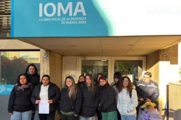 Bahía Blanca: Familiares de niños y niñas con discapacidad reclaman a IOMA por la interrupción de tratamientos Bahía Blanca: Familiares de niños y niñas con discapacidad reclaman a IOMA por la interrupción de tratamientos