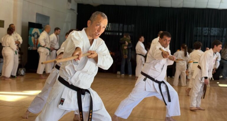 El karate japonés llegó a Carhué de la mano del maestro Takeyuki Endo El karate japonés llegó a Carhué de la mano del maestro Takeyuki Endo