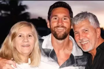 Messi despidió a su padre con una emotiva carta: “Todavía nos quedaba mucho por disfrutar juntos” Messi despidió a su padre con una emotiva carta: “Todavía nos quedaba mucho por disfrutar juntos”