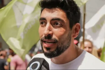 Demoraron a Facundo Moyano en Belgrano por presunta agresión a su novia Demoraron a Facundo Moyano en Belgrano por presunta agresión a su novia