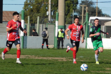 Deportivo Rivera volvió a sumar y se trajo un empate de Tornquist Deportivo Rivera volvió a sumar y se trajo un empate de Tornquist