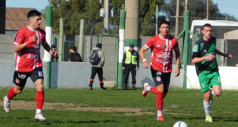 Deportivo Rivera volvió a sumar y se trajo un empate de Tornquist Deportivo Rivera volvió a sumar y se trajo un empate de Tornquist