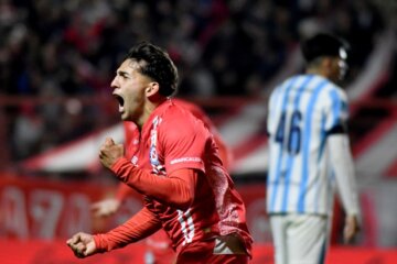 Argentinos le ganó a Racing y quedó como único líder de la Zona B Argentinos le ganó a Racing y quedó como único líder de la Zona B