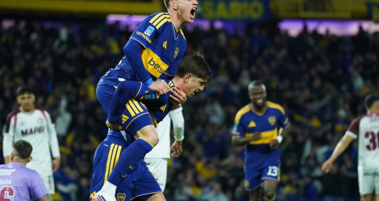 Boca volvió a la Bombonera con triunfazo agónico ante Lanús Boca volvió a la Bombonera con triunfazo agónico ante Lanús