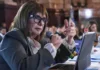 El oficialismo acelera 60 pliegos judiciales y concentra su estrategia en dos cargos clave para la Cámara Federal porteña El oficialismo acelera 60 pliegos judiciales y concentra su estrategia en dos cargos clave para la Cámara Federal porteña