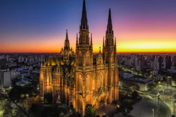 La catedral de La Plata fue elgida como la más linda del mundo La catedral de La Plata fue elgida como la más linda del mundo