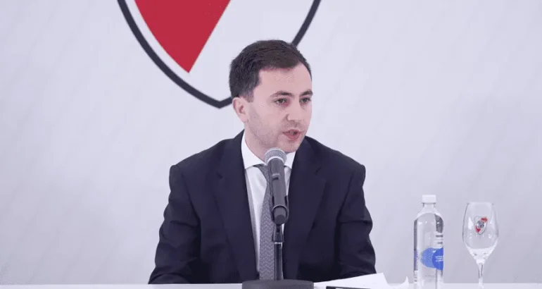 Di Carlo aseguró que la crisis en River “es grave», dijo que fue un error «lo de los jugadores apartados» y respaldó a Coudet Di Carlo aseguró que la crisis en River “es grave», dijo que fue un error «lo de los jugadores apartados» y respaldó a Coudet