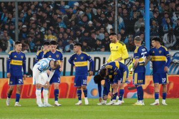 Boca y Racing no aprovecharon sus chances y el clásico terminó en empate Boca y Racing no aprovecharon sus chances y el clásico terminó en empate