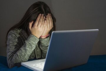 Coronel Dorrego: detienen a profesor acusado de pedirle fotos íntimas a alumnas Coronel Dorrego: detienen a profesor acusado de pedirle fotos íntimas a alumnas