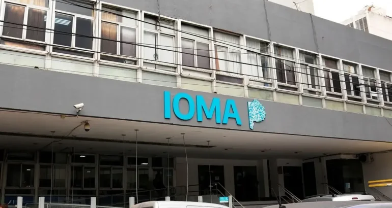 IOMA no paga y la crisis impacta en toda la Provincia: ahora cortan la atención en Trenque Lauquen IOMA no paga y la crisis impacta en toda la Provincia: ahora cortan la atención en Trenque Lauquen