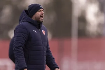 Jadson Viera debuta como DT del Rojo ante Independiente Rivadavia Jadson Viera debuta como DT del Rojo ante Independiente Rivadavia