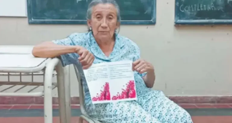 A los 82 años se recibió de Técnica en Turismo tras estudiar durante 25 años A los 82 años se recibió de Técnica en Turismo tras estudiar durante 25 años