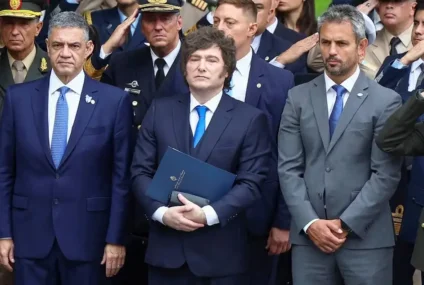 Milei vuelve a la escena pública con un acto homenaje al General San Martín y un gesto de acercamiento al PRO Milei vuelve a la escena pública con un acto homenaje al General San Martín y un gesto de acercamiento al PRO
