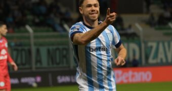 Racing cortó la mufa con un triunfo sobre Belgrano y se metió en cuartos de final de Copa Argentina Racing cortó la mufa con un triunfo sobre Belgrano y se metió en cuartos de final de Copa Argentina