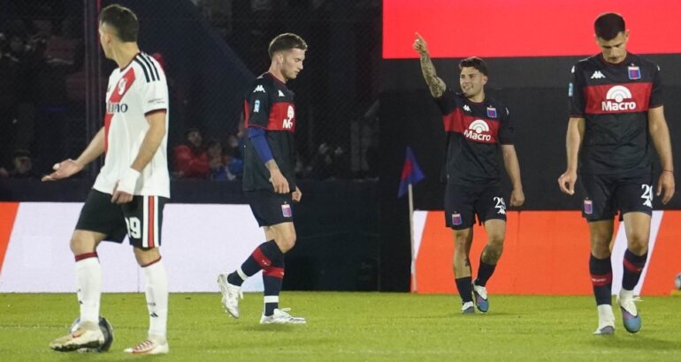 River perdió con Tigre y quedó último, sin goles River perdió con Tigre y quedó último, sin goles
