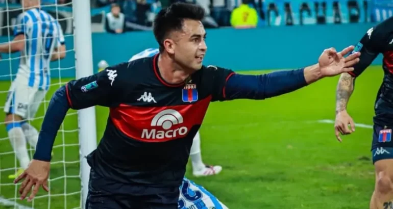 Tigre derrotó 3 a 1 a Racing en el Cilindro de Avellaneda Tigre derrotó 3 a 1 a Racing en el Cilindro de Avellaneda