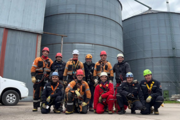 Bomberos de Rivera participaron de una capacitación en rescate con cuerdas en Salliqueló Bomberos de Rivera participaron de una capacitación en rescate con cuerdas en Salliqueló