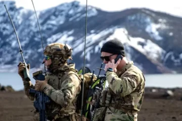 Polémica por ejercicios militares entre Marines de EE.UU. y la Armada Argentina en Tierra del Fuego Polémica por ejercicios militares entre Marines de EE.UU. y la Armada Argentina en Tierra del Fuego