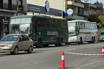 Fuerte operativo en torno al hotel céntrico donde Milei se encontrará con militantes de LLA en Bahía Fuerte operativo en torno al hotel céntrico donde Milei se encontrará con militantes de LLA en Bahía