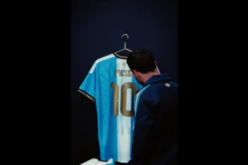 Messi empieza a despedirse de la Selección: «Último partido, una camiseta para toda la vida» Messi empieza a despedirse de la Selección: «Último partido, una camiseta para toda la vida»