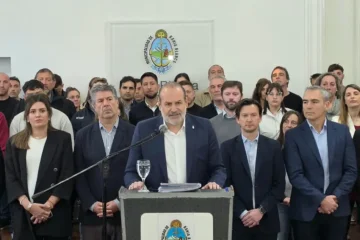 Zona Fría: El Intendente de Bahía Blanca irá a la Justicia Federal para frenar los cambios en la ley Zona Fría: El Intendente de Bahía Blanca irá a la Justicia Federal para frenar los cambios en la ley