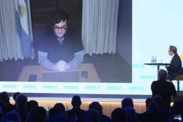 Coloquio de IDEA: Milei dijo que en 2027 habrá que elegir entre un “país grande o uno miserable” Coloquio de IDEA: Milei dijo que en 2027 habrá que elegir entre un “país grande o uno miserable”