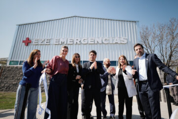 Kicillof inauguró una subcomisaría y reforzó el sistema de emergencias en Ezeiza Kicillof inauguró una subcomisaría y reforzó el sistema de emergencias en Ezeiza