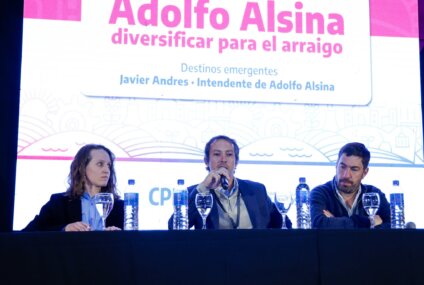 Javier Andres presentó el modelo de desarrollo de Adolfo Alsina ante referentes de toda la Provincia Javier Andres presentó el modelo de desarrollo de Adolfo Alsina ante referentes de toda la Provincia