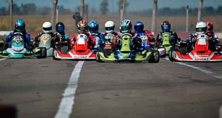 Karting del Oeste: los pilotos de Rivera fueron protagonistas en la segunda fecha del Clausura Karting del Oeste: los pilotos de Rivera fueron protagonistas en la segunda fecha del Clausura