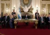 Milei anunció sanciones a empresas que exploten recursos en Malvinas, la construcción de una base naval en Ushuaia y llamó a la «unidad nacional» Milei anunció sanciones a empresas que exploten recursos en Malvinas, la construcción de una base naval en Ushuaia y llamó a la «unidad nacional»