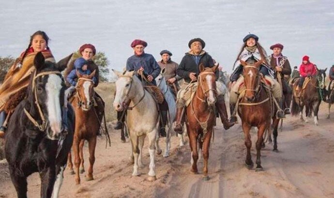Salliqueló y Leubucó preparan una nueva cabalgata con almuerzo show Salliqueló y Leubucó preparan una nueva cabalgata con almuerzo show