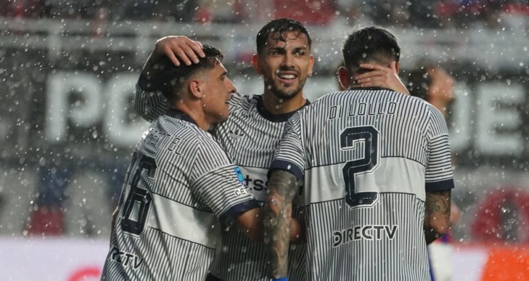 Boca fue un Ciclón y le ganó el clásico a San Lorenzo Boca fue un Ciclón y le ganó el clásico a San Lorenzo