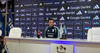 Liones Scaloni aseguró que «La decisión de continuar y llegar a un acuerdo está» Liones Scaloni aseguró que «La decisión de continuar y llegar a un acuerdo está»