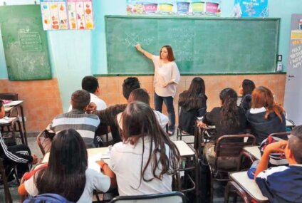 Día del Profesor: un reconocimiento a quienes acompañan y forman a nuevas generaciones Día del Profesor: un reconocimiento a quienes acompañan y forman a nuevas generaciones