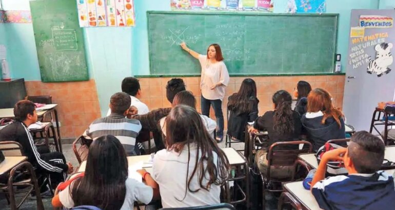 Día del Profesor: un reconocimiento a quienes acompañan y forman a nuevas generaciones Día del Profesor: un reconocimiento a quienes acompañan y forman a nuevas generaciones