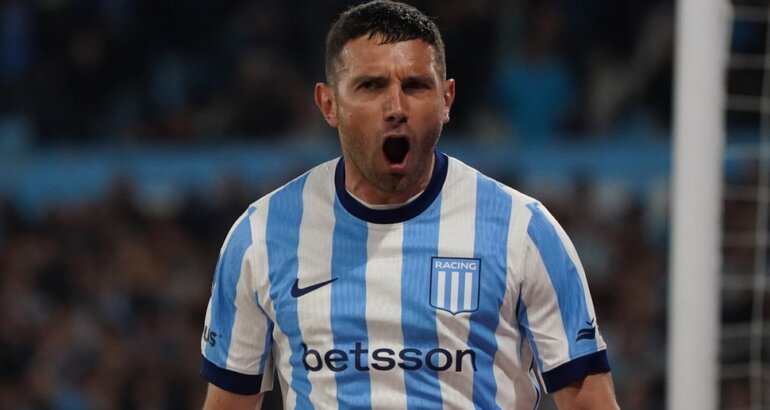 Racing le ganó 3 a 1 a Sarmiento de Junín y cortó la racha negativa Racing le ganó 3 a 1 a Sarmiento de Junín y cortó la racha negativa