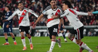 River venció 3-1 a Independiente Rivadavia y vuelve a soñar River venció 3-1 a Independiente Rivadavia y vuelve a soñar