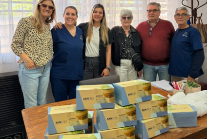 La Mutual donó más de 3.200 barbijos y 300 camisolines al Hospital San Martín de Carhué La Mutual donó más de 3.200 barbijos y 300 camisolines al Hospital San Martín de Carhué