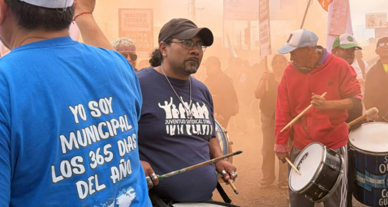 Trabajadores municipales bonaerenses profundizan sus reclamos y preparan nuevas movilizaciones Trabajadores municipales bonaerenses profundizan sus reclamos y preparan nuevas movilizaciones
