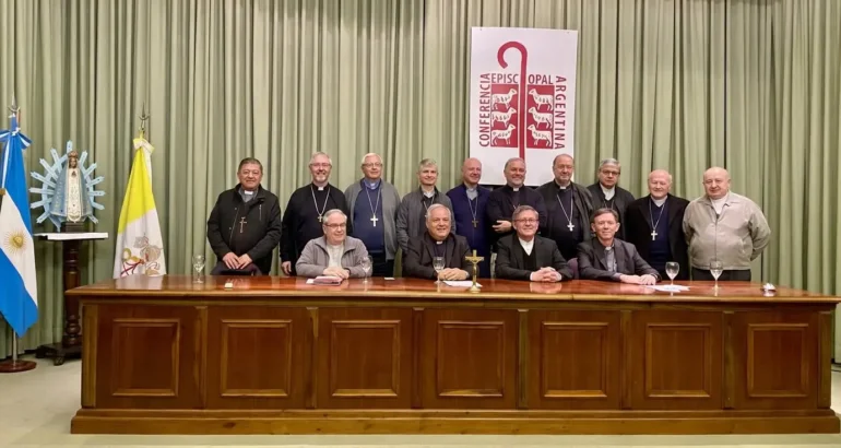 La Iglesia se reunió con el Gobierno y advirtió por Discapacidad: «De buenas intenciones está hecho el camino al infierno» La Iglesia se reunió con el Gobierno y advirtió por Discapacidad: «De buenas intenciones está hecho el camino al infierno»