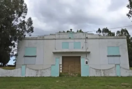 Allanan una vivienda en Carhué y detienen a un hombre por el robo a un club en Erize Allanan una vivienda en Carhué y detienen a un hombre por el robo a un club en Erize