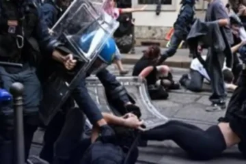 Violentas protestas en Italia: manifestantes marcharon contra el gobierno y hubo enfrentamientos Violentas protestas en Italia: manifestantes marcharon contra el gobierno y hubo enfrentamientos