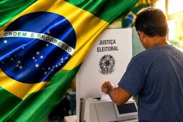 Brasil vota este domingo: Lula da Silva aventaja a un Flávio Bolsonaro que busca llegar al balotaje Brasil vota este domingo: Lula da Silva aventaja a un Flávio Bolsonaro que busca llegar al balotaje