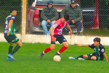 Liga Regional: Deportivo Rivera clasificó a octavos e Independiente ganó en Suárez Liga Regional: Deportivo Rivera clasificó a octavos e Independiente ganó en Suárez